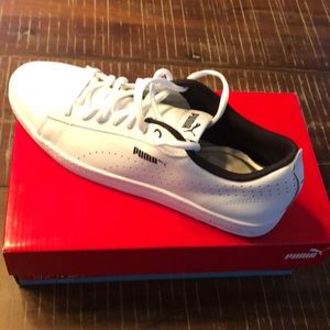 Puma Soft Foam white sneakers